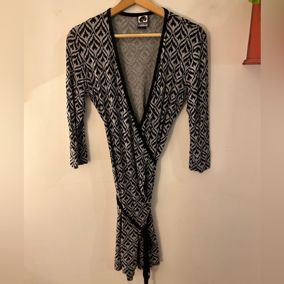 Funkd Black and White Patterned Wrap Dress L - Picture 1 of 9